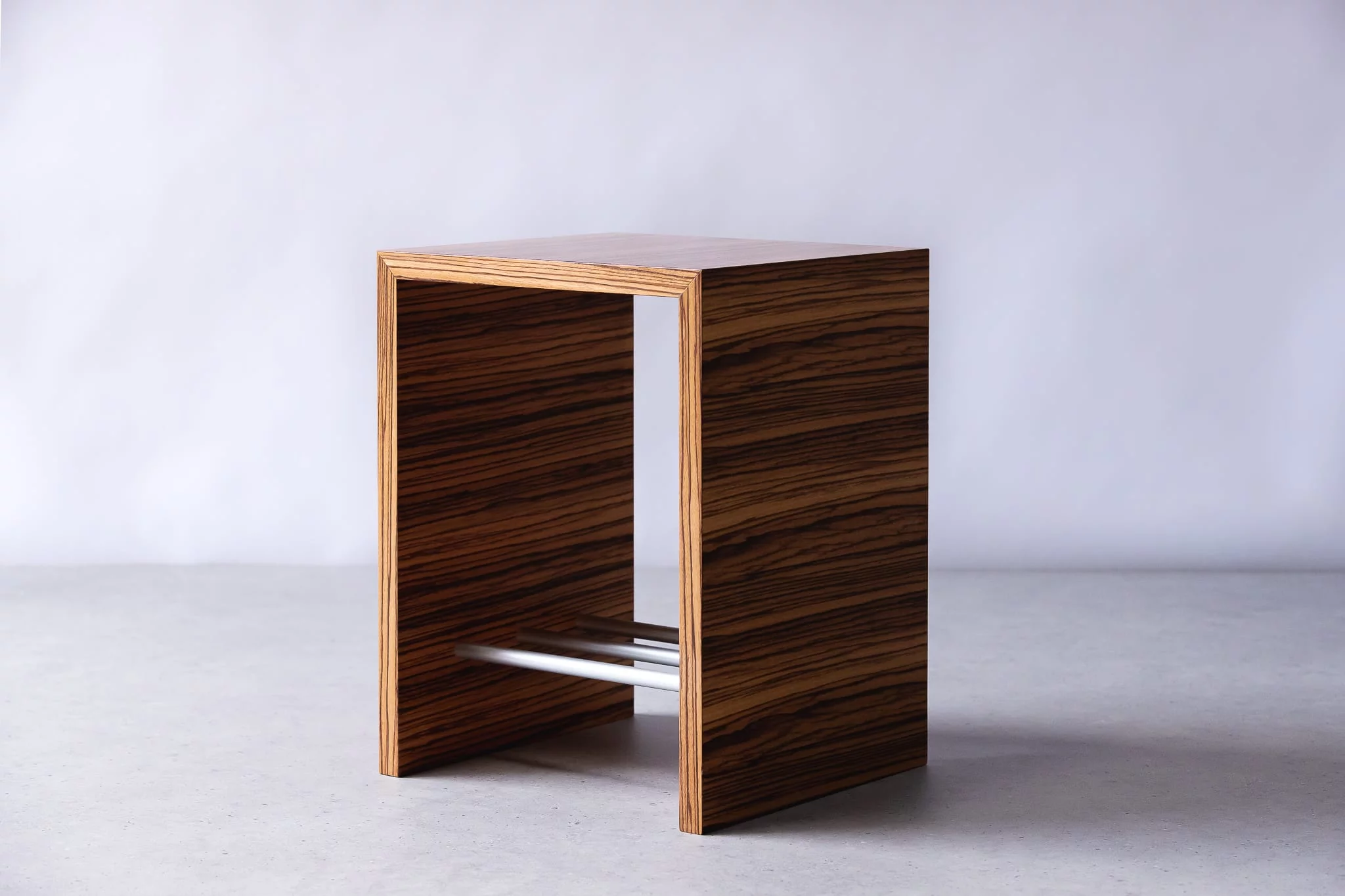 tischlerei-hanses-stadt-essen-holzmanufaktur-schreiner-hocker-design